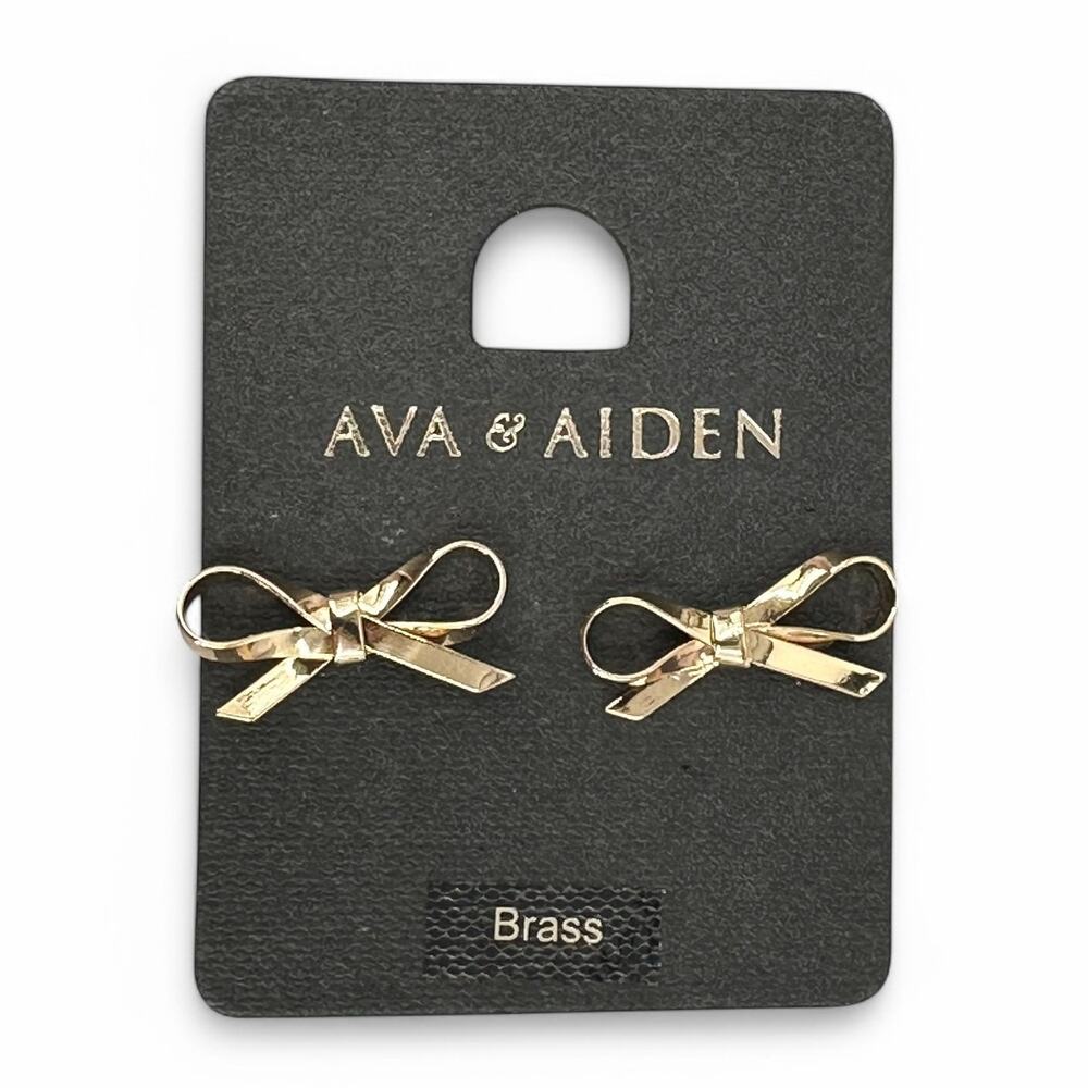 Ava and Aiden Brass Stud Earrings Tiny Bows New on Card